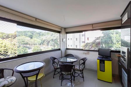 Apartamento para alugar com 202m², 4 quartos e 3 vagasVaranda gourmet