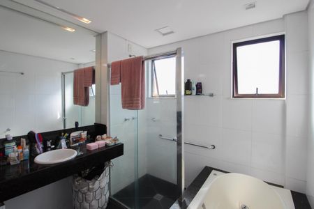 Apartamento para alugar com 202m², 4 quartos e 3 vagasBanheiro da Suíte 1