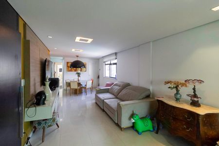 Apartamento para alugar com 202m², 4 quartos e 3 vagasSala