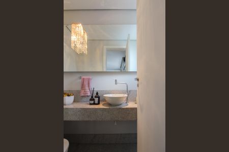 Apartamento para alugar com 202m², 4 quartos e 3 vagasLavabo