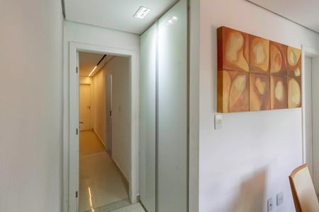 Apartamento para alugar com 202m², 4 quartos e 3 vagasCorredor