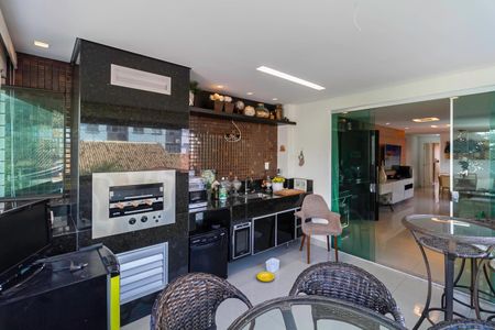 Apartamento para alugar com 202m², 4 quartos e 3 vagasVaranda gourmet