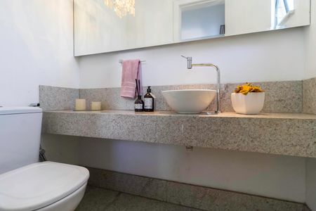 Apartamento para alugar com 202m², 4 quartos e 3 vagasLavabo