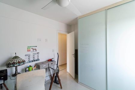 Apartamento para alugar com 202m², 4 quartos e 3 vagasQuarto