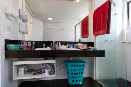 Apartamento para alugar com 202m², 4 quartos e 3 vagasBanheiro da suíte 3