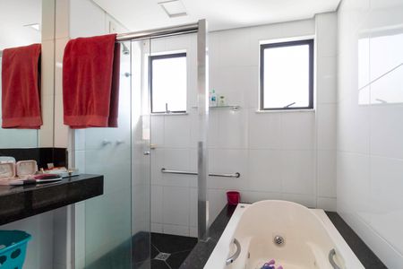 Apartamento para alugar com 202m², 4 quartos e 3 vagasBanheiro da suíte 3