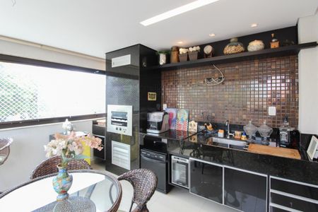 Apartamento para alugar com 202m², 4 quartos e 3 vagasVaranda Gourmet