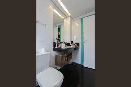 Apartamento para alugar com 202m², 4 quartos e 3 vagasBanheiro da Suíte 2