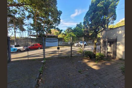 Casa para alugar com 160m², 3 quartos e 4 vagas Casa para alugar com 160m², 3 quartos e 4 vagasÁrea Externa