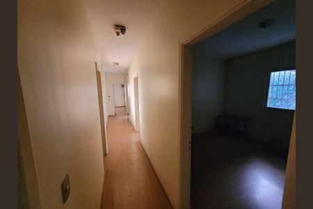 Casa para alugar com 160m², 3 quartos e 4 vagas Casa para alugar com 160m², 3 quartos e 4 vagasCorredor