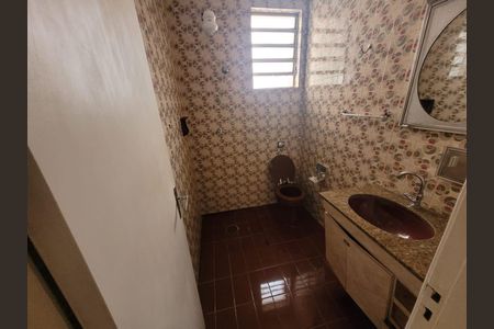 Casa para alugar com 160m², 3 quartos e 4 vagas Casa para alugar com 160m², 3 quartos e 4 vagasBanheiro da Suíte