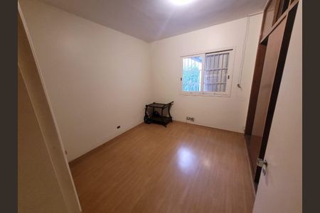 Casa para alugar com 160m², 3 quartos e 4 vagas Casa para alugar com 160m², 3 quartos e 4 vagasQuarto 2