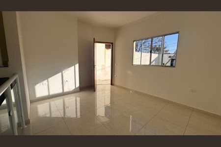 Casa à venda com 120m², 3 quartos e 2 vagasSala
