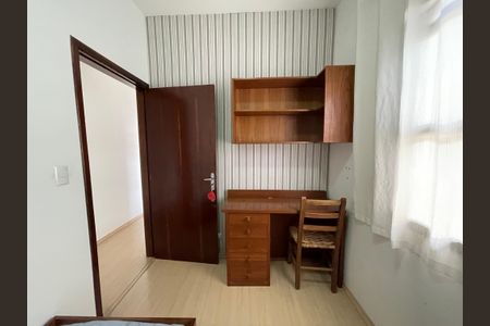 Casa à venda com 200m², 3 quartos e 2 vagasQuarto 2