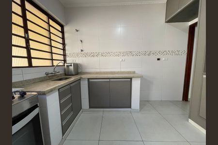 Casa à venda com 200m², 3 quartos e 2 vagasCozinha