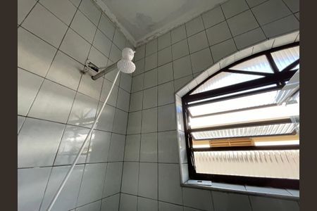 Casa à venda com 200m², 3 quartos e 2 vagasBanheiro 1