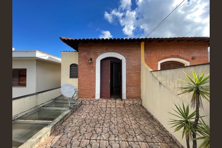Casa à venda com 200m², 3 quartos e 2 vagasTerraço