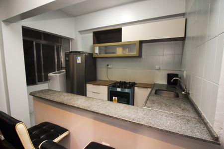 Apartamento à venda com 72m², 1 quarto e sem vagaCozinha e Área de Serviço