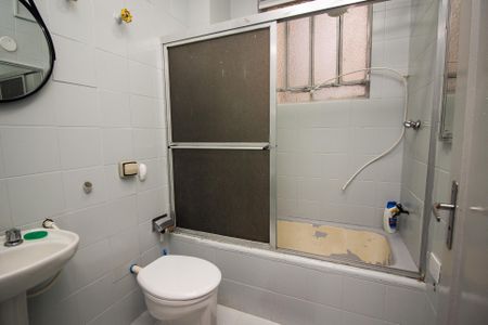 Apartamento à venda com 72m², 1 quarto e sem vagaBanheiro