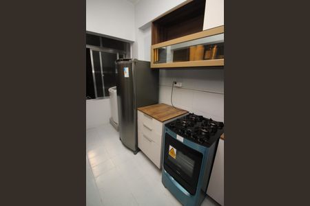 Apartamento à venda com 72m², 1 quarto e sem vagaCozinha e Área de Serviço