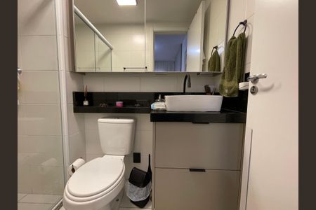 Apartamento à venda com 38m², 1 quarto e sem vaga Apartamento à venda com 38m², 1 quarto e sem vagaBanheiro