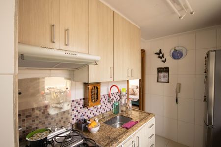 Apartamento à venda com 48m², 2 quartos e 1 vaga Apartamento à venda com 48m², 2 quartos e 1 vagaCozinha e Área de Serviço