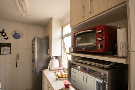 Apartamento à venda com 48m², 2 quartos e 1 vaga Apartamento à venda com 48m², 2 quartos e 1 vagaCozinha e Área de Serviço