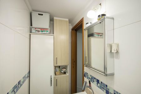 Apartamento à venda com 48m², 2 quartos e 1 vaga Apartamento à venda com 48m², 2 quartos e 1 vagaBanheiro