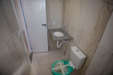 Apartamento à venda com 130m², 2 quartos e 2 vagas Apartamento à venda com 130m², 2 quartos e 2 vagasBanheiro da Suíte 2