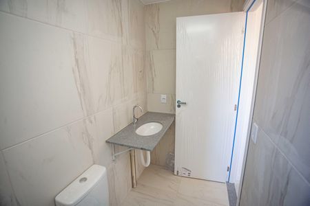 Apartamento à venda com 130m², 2 quartos e 2 vagas Apartamento à venda com 130m², 2 quartos e 2 vagasBanheiro da Suíte 1