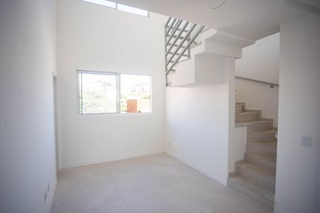 Apartamento à venda com 130m², 2 quartos e 2 vagas Apartamento à venda com 130m², 2 quartos e 2 vagasSala