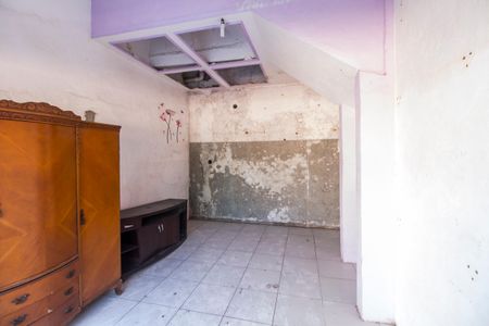 Casa à venda com 199m², 2 quartos e 2 vagas Casa à venda com 199m², 2 quartos e 2 vagasGaragem