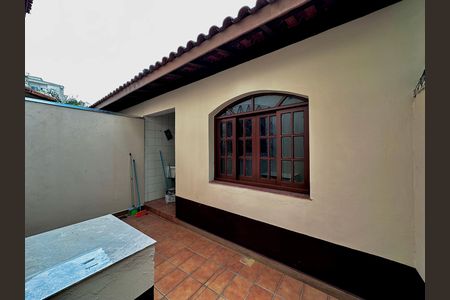 Casa para alugar com 170m², 3 quartos e 2 vagas Casa para alugar com 170m², 3 quartos e 2 vagasQuintal