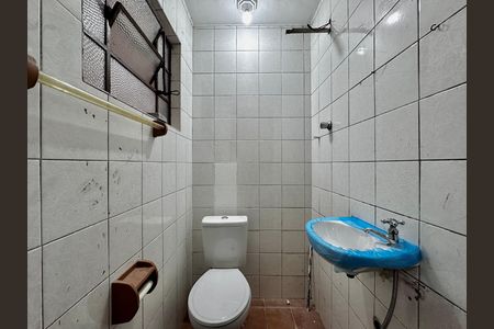 Casa para alugar com 170m², 3 quartos e 2 vagas Casa para alugar com 170m², 3 quartos e 2 vagasBanheiro de Serviço