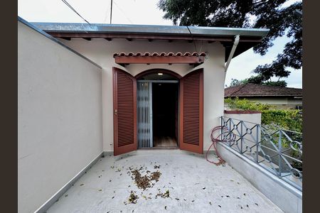 Casa para alugar com 170m², 3 quartos e 2 vagas Casa para alugar com 170m², 3 quartos e 2 vagasSacada Suíte