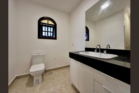 Casa para alugar com 170m², 3 quartos e 2 vagas Casa para alugar com 170m², 3 quartos e 2 vagasBanheiro Suíte