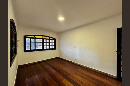 Casa para alugar com 170m², 3 quartos e 2 vagas Casa para alugar com 170m², 3 quartos e 2 vagasSala