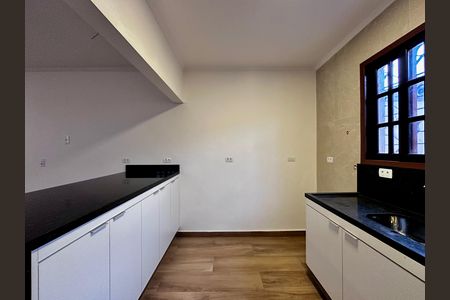 Casa para alugar com 170m², 3 quartos e 2 vagas Casa para alugar com 170m², 3 quartos e 2 vagasCozinha