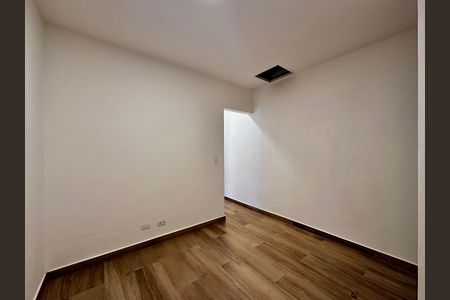 Casa para alugar com 170m², 3 quartos e 2 vagas Casa para alugar com 170m², 3 quartos e 2 vagasQuarto