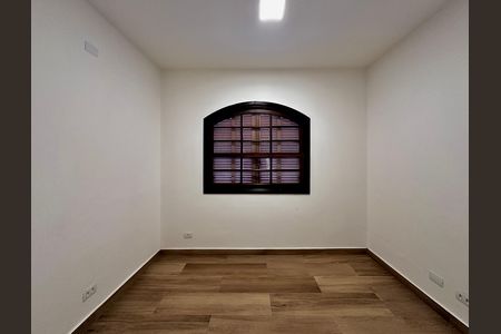 Casa para alugar com 170m², 3 quartos e 2 vagas Casa para alugar com 170m², 3 quartos e 2 vagasQuarto
