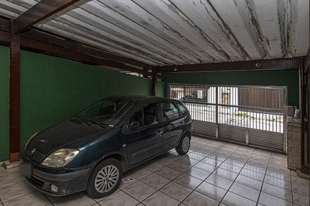 Casa à venda com 200m², 4 quartos e 2 vagas Casa à venda com 200m², 4 quartos e 2 vagasGaragem