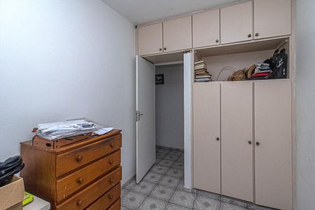 Casa à venda com 200m², 4 quartos e 2 vagas Casa à venda com 200m², 4 quartos e 2 vagasQuarto 1