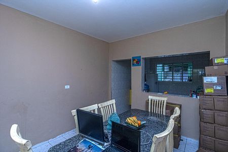 Casa à venda com 200m², 4 quartos e 2 vagas Casa à venda com 200m², 4 quartos e 2 vagasCopa