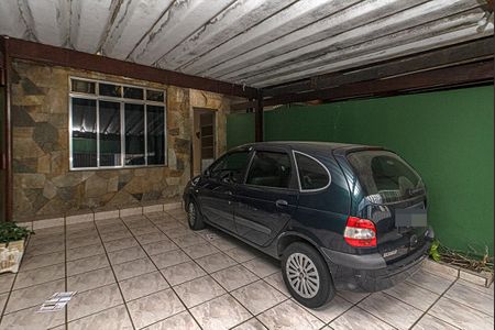 Casa à venda com 200m², 4 quartos e 2 vagas Casa à venda com 200m², 4 quartos e 2 vagasGaragem