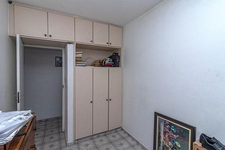 Casa à venda com 200m², 4 quartos e 2 vagas Casa à venda com 200m², 4 quartos e 2 vagasQuarto 1