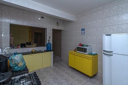 Casa à venda com 200m², 4 quartos e 2 vagas Casa à venda com 200m², 4 quartos e 2 vagasCozinha