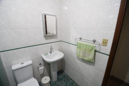 Casa à venda com 200m², 3 quartos e 3 vagasBanheiro Social