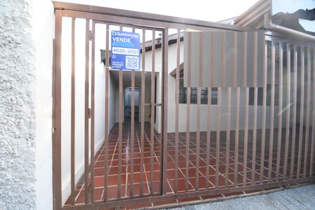 Casa à venda com 200m², 3 quartos e 3 vagasPlaca