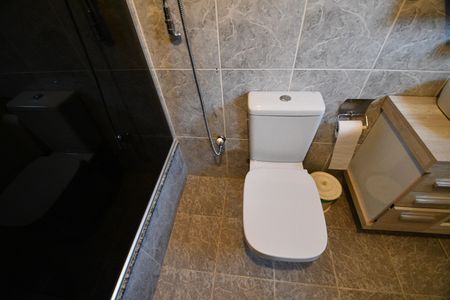 Casa à venda com 200m², 3 quartos e 3 vagasBanheiro da Suíte