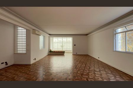 Casa para alugar com 400m², 3 quartos e 7 vagasSala